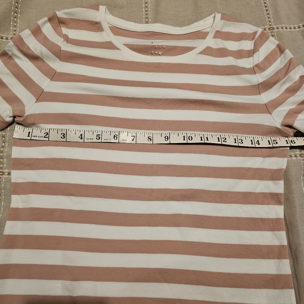A New Day Women's Size Medium Short Sleeve Sriped Pink & White Super Soft